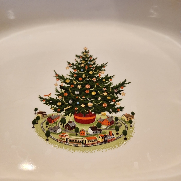 Pfaltzgraff Holiday Heritage Oval Vegetable Bowl - Picture 2 of 5